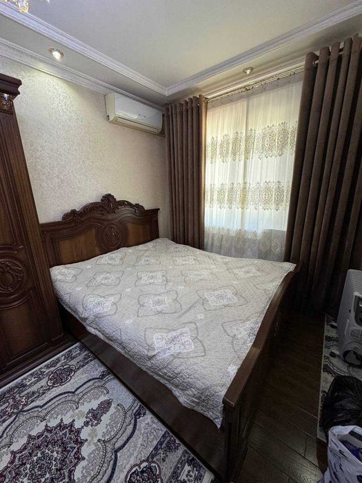 Спальный Гарнитур Сотилади