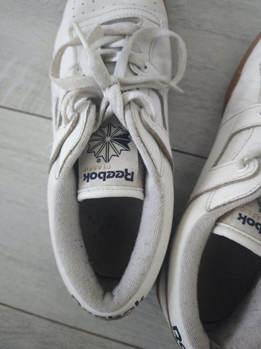 Papuci Reebok (piele)