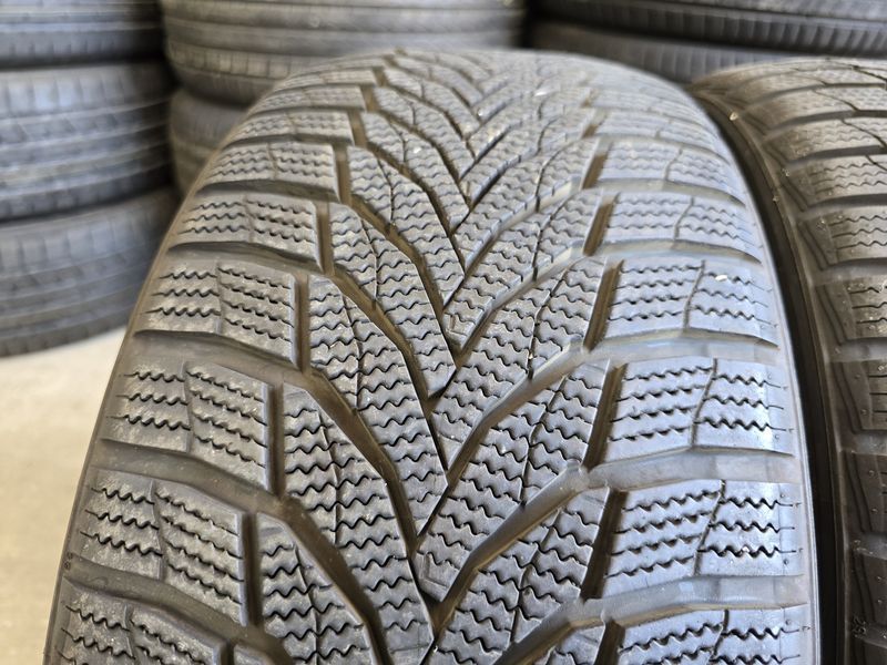 215/45/17 NEXEN 4бр