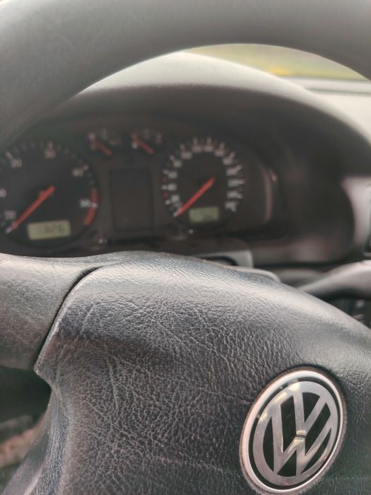 Vând VW Passat 1.9 tdi cod AJM