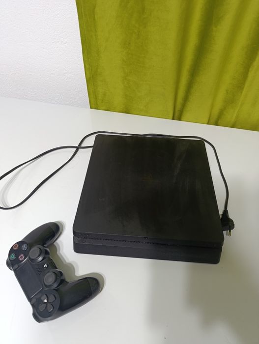 PlayStation ps4slim
