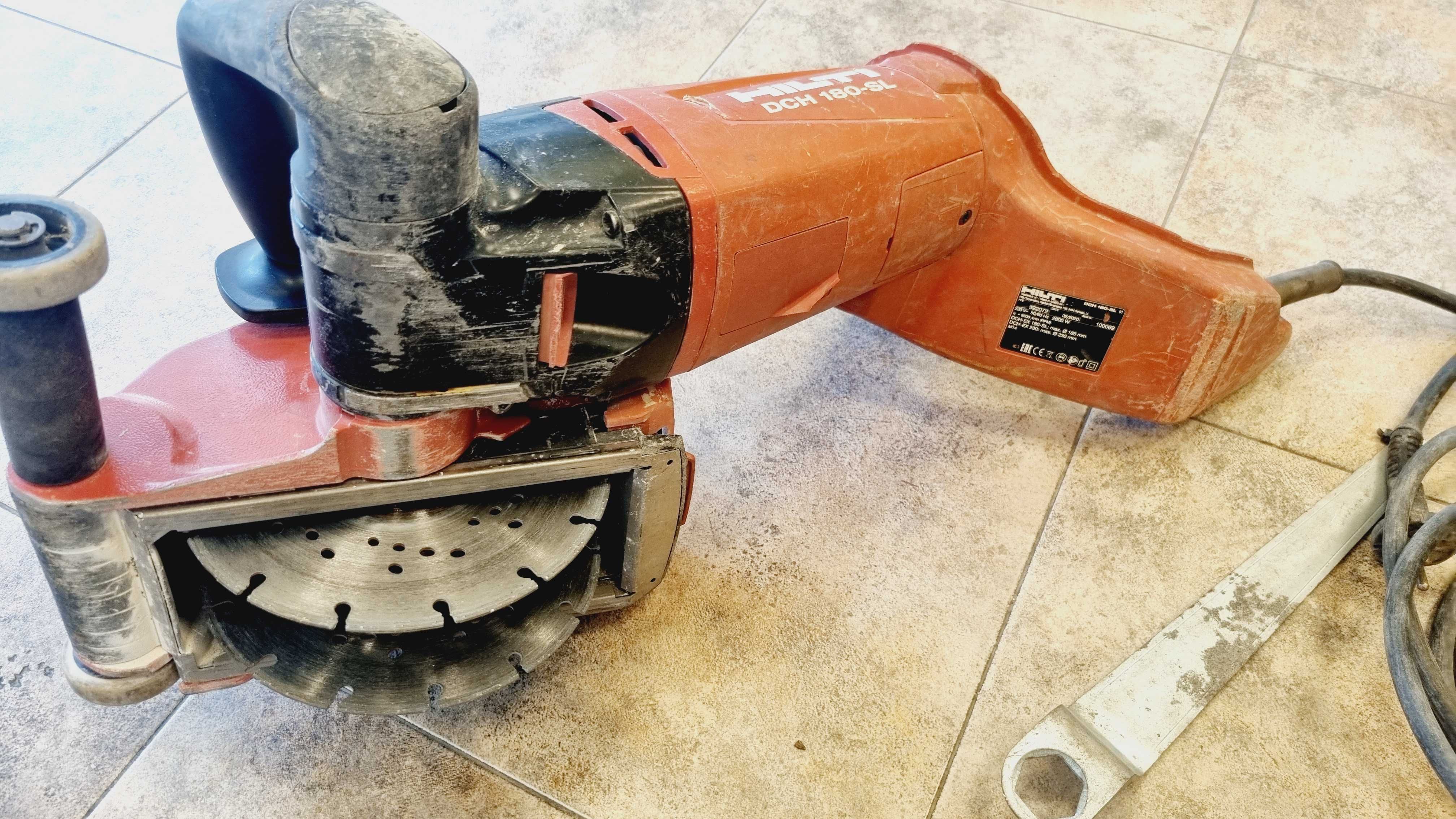 Машина за изрязване на канали HiLti DCH 180-SL