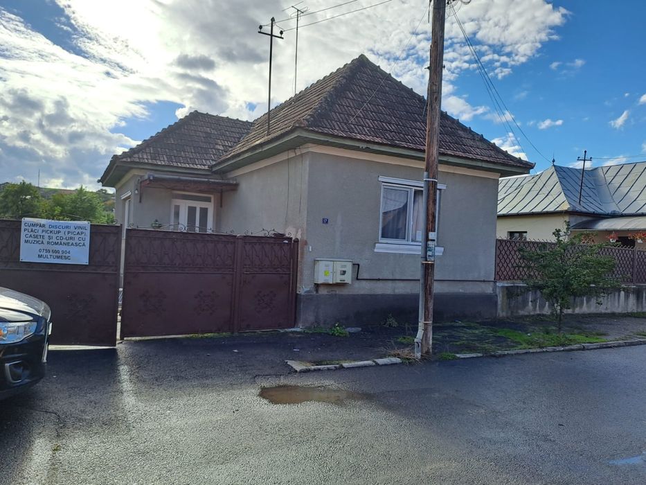 Proprietar vand casa individuala (45 mp), teren 908 mp, front 18.5 ml