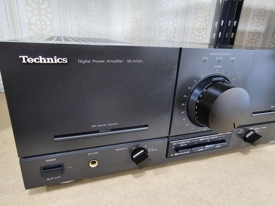 Vând Technics digital amplifier SE-M100