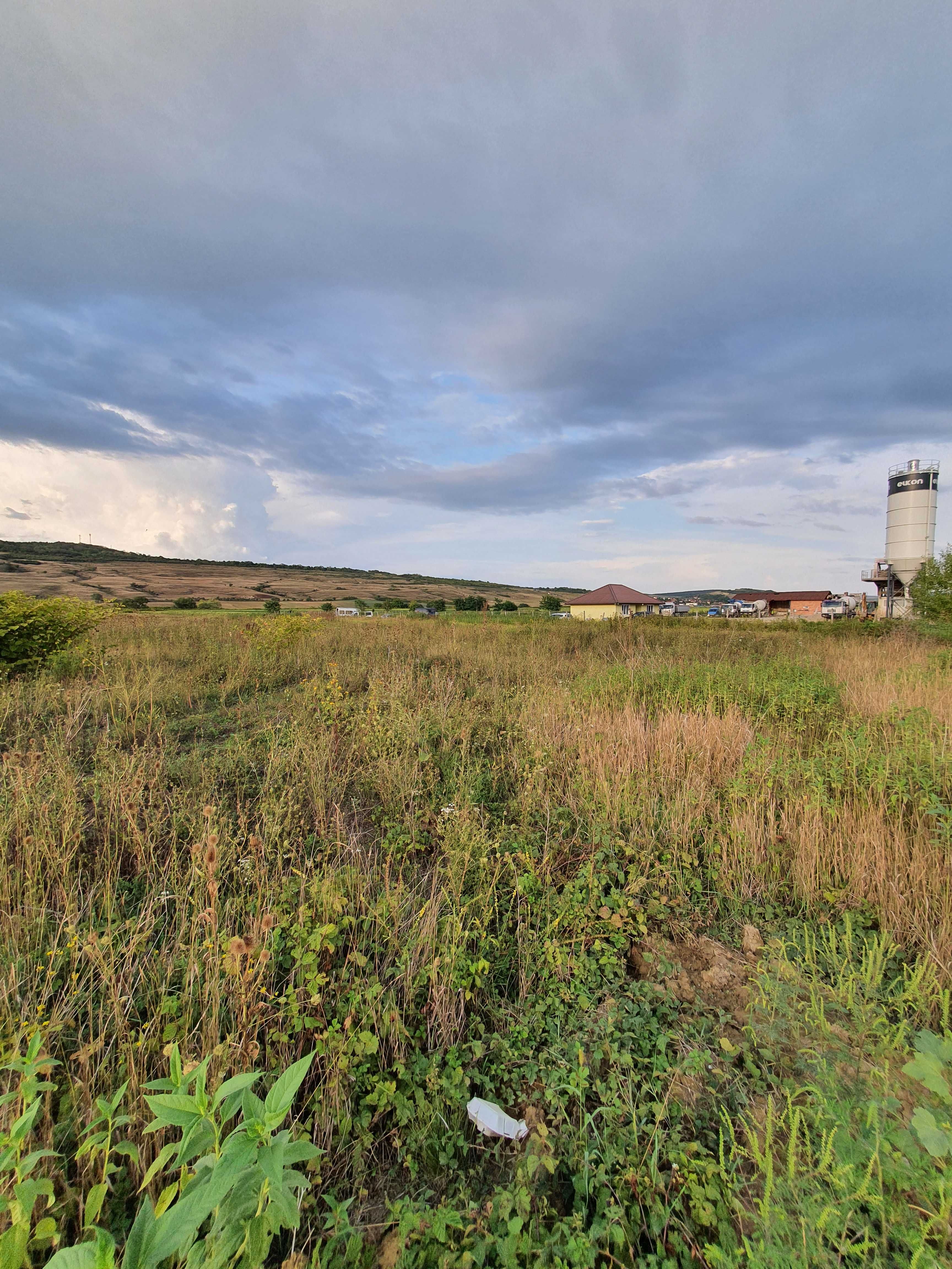 Teren intravilan, Zalau, str. Spicului ("intre vai")