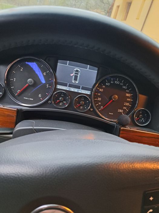 Vând vw.Tuareg an 2008