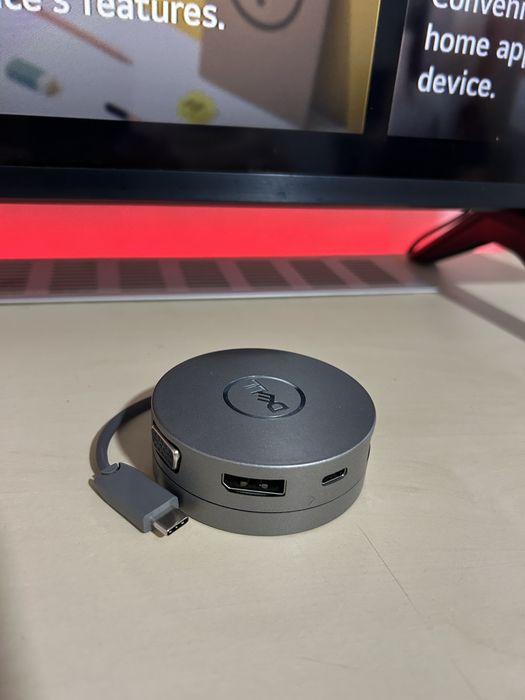 Adaptor Multiport 7-în-1 USB-C (Model YCVK7) – Totul Într-un Hub!