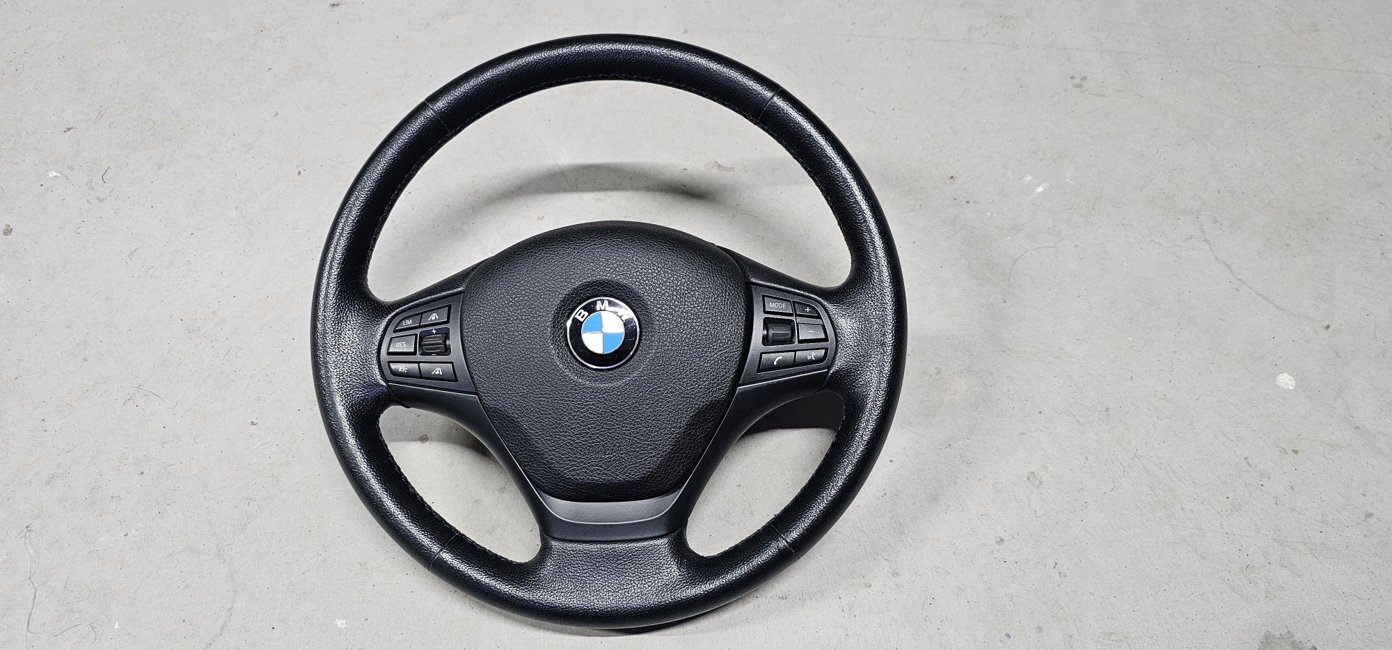 Volan Bmw seria 3 F34 cu distronic