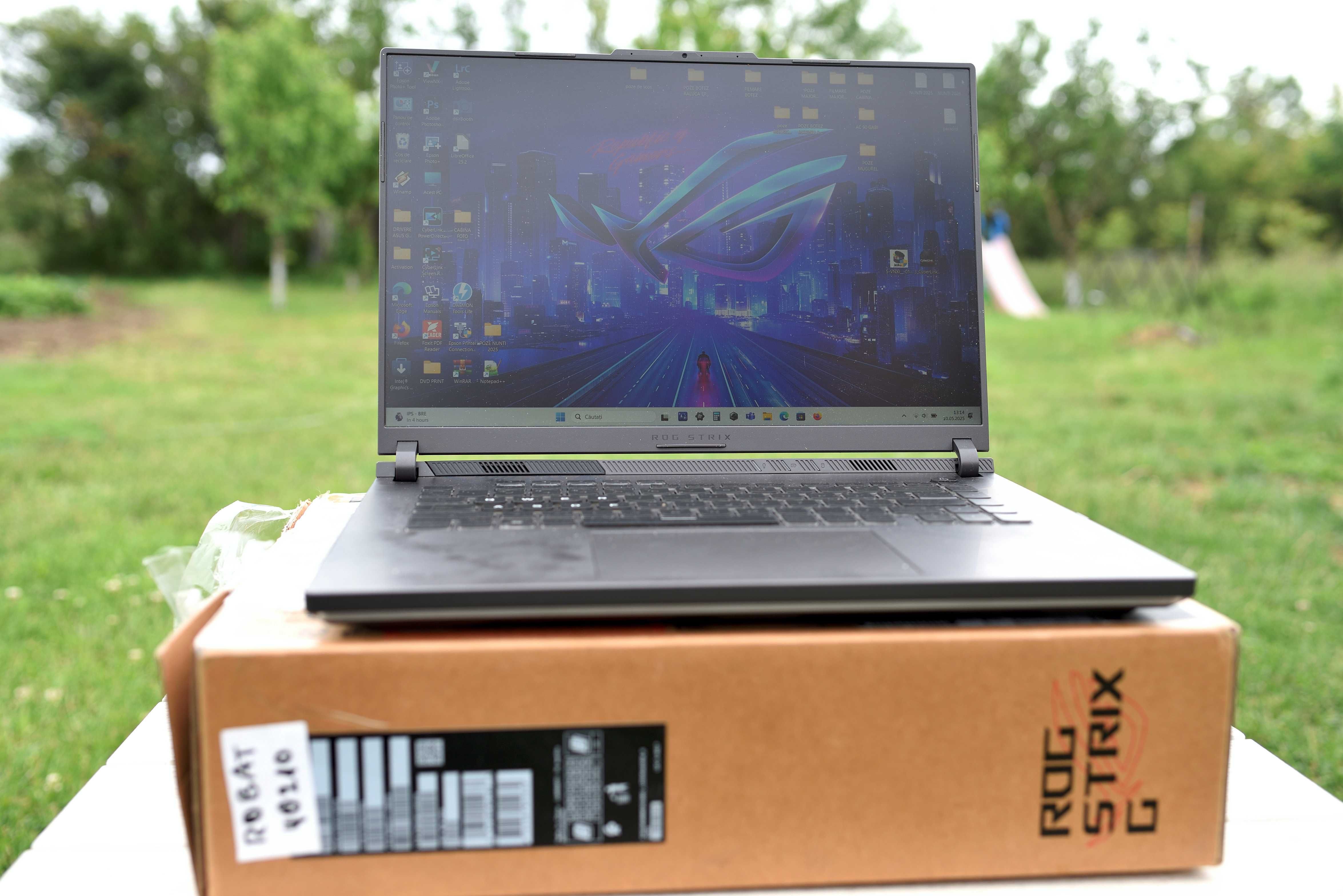 Asus rog G16 ,i7 13650HX în garantie