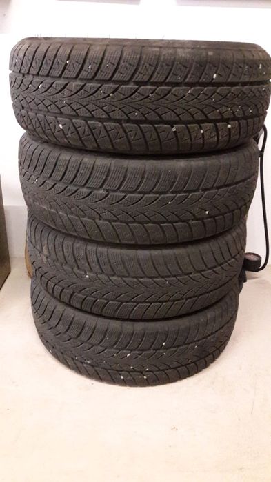 Anvelope de iarna TRIANGLE 185/60 R15