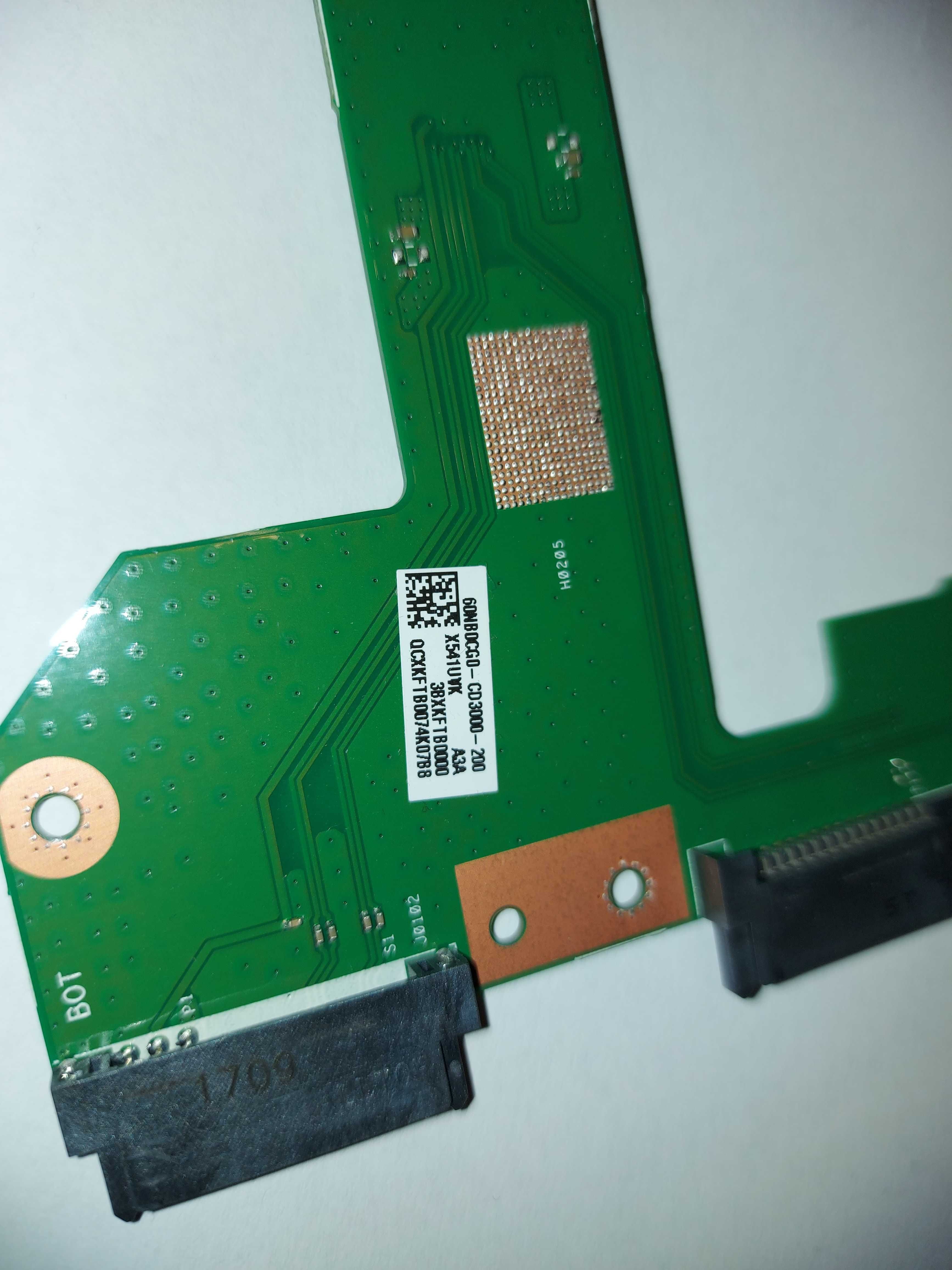 Conector Hdd/Ssd la placa de bază