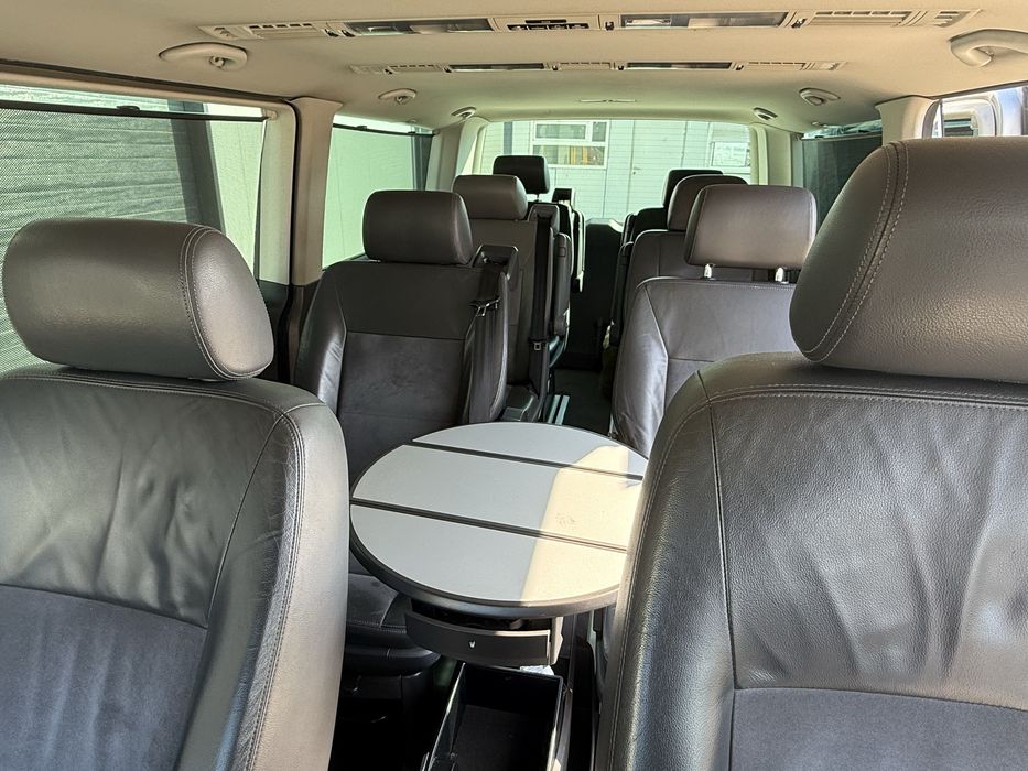 VW Multivan Lung 8 locuri 2012