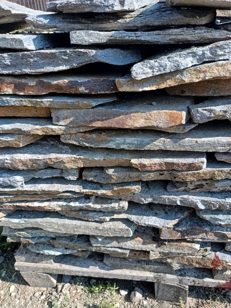 Vand 3 paleti de piatra naturala pentru pavaj