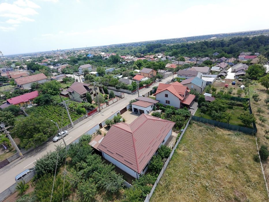 Casă de vanzare 135mp cu teren 690mp