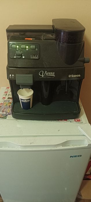 Продавам кафе автомат Saeko Viena