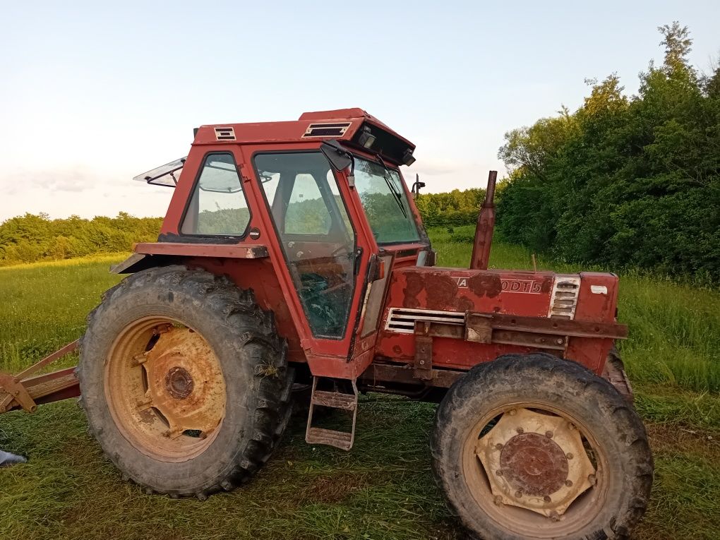 Fiat 880 în 5 în stare de functionare