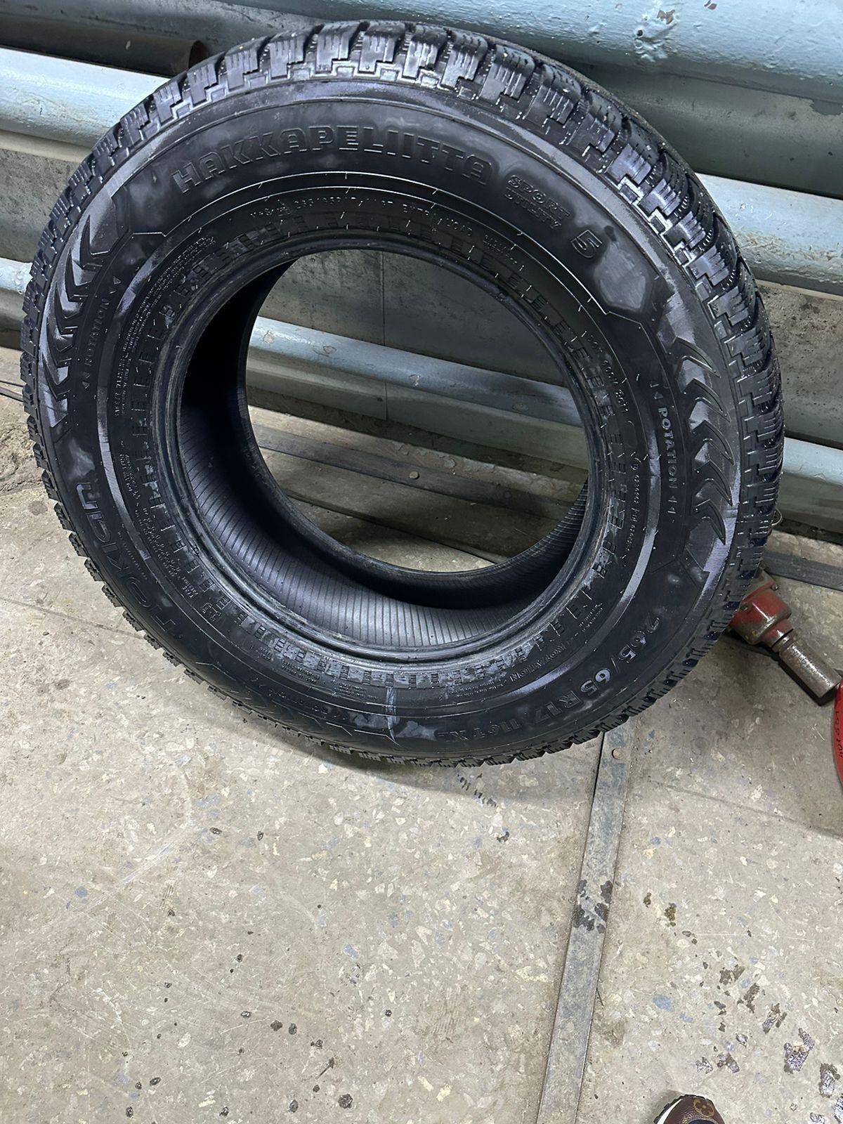 Продам резину зимнюю Nokian hakkapeliitta