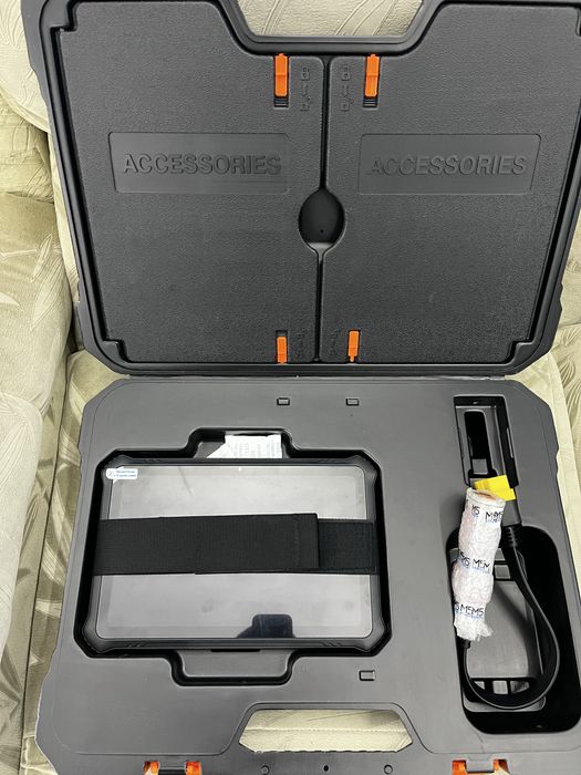 Продам диагностический сканер Autel otofix D1 PRO S