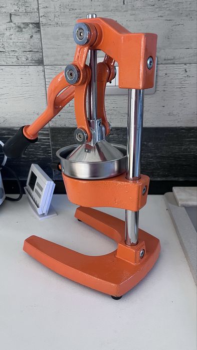 nou Storcator citrice Zakura