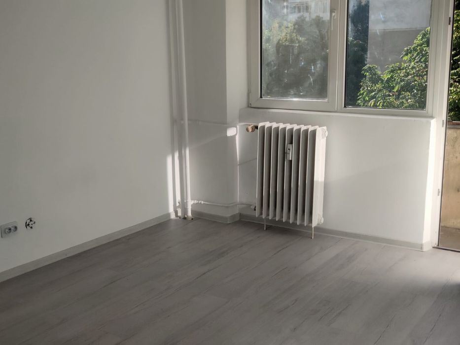 Apartament de închiriat,3 camere