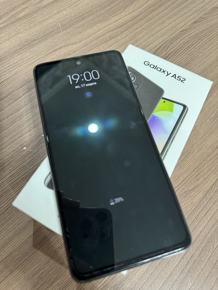 Продам Samsung A52