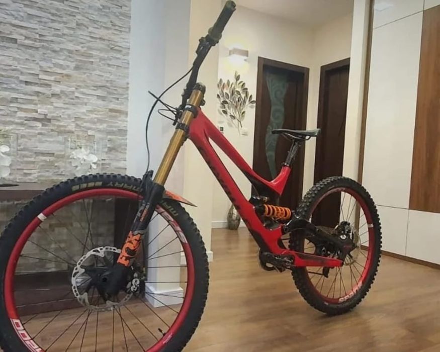 S-works demo 8 full carbon limited edition