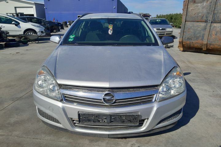 Dezmembrez Opel Astra H [facelift] [2005 - 2015] wagon 1.7 CDTI MT (1