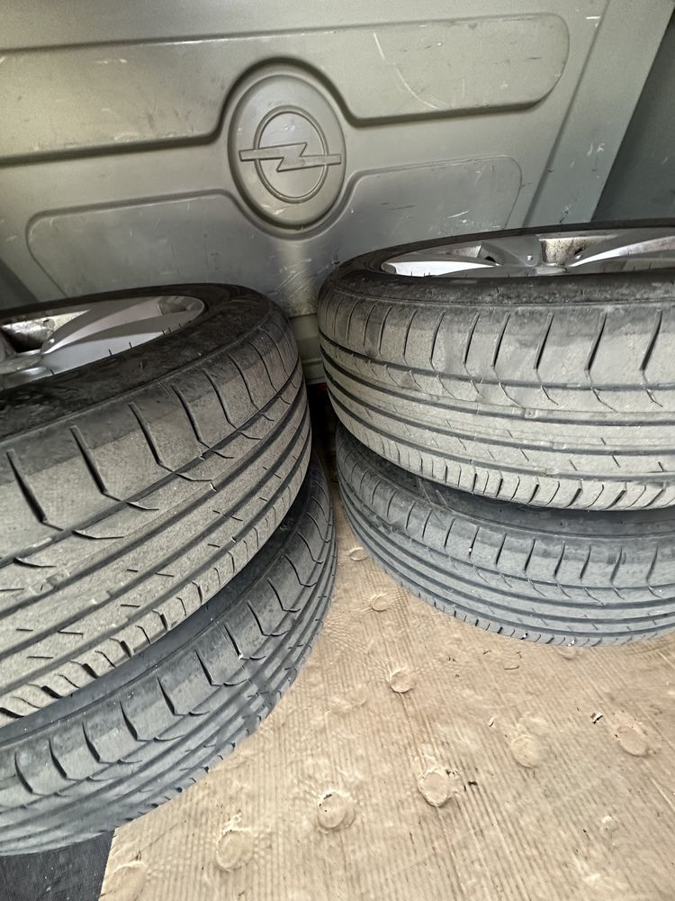 Jante aliaj 5x120 BMW cu cauciucuri noi 225 55 R17