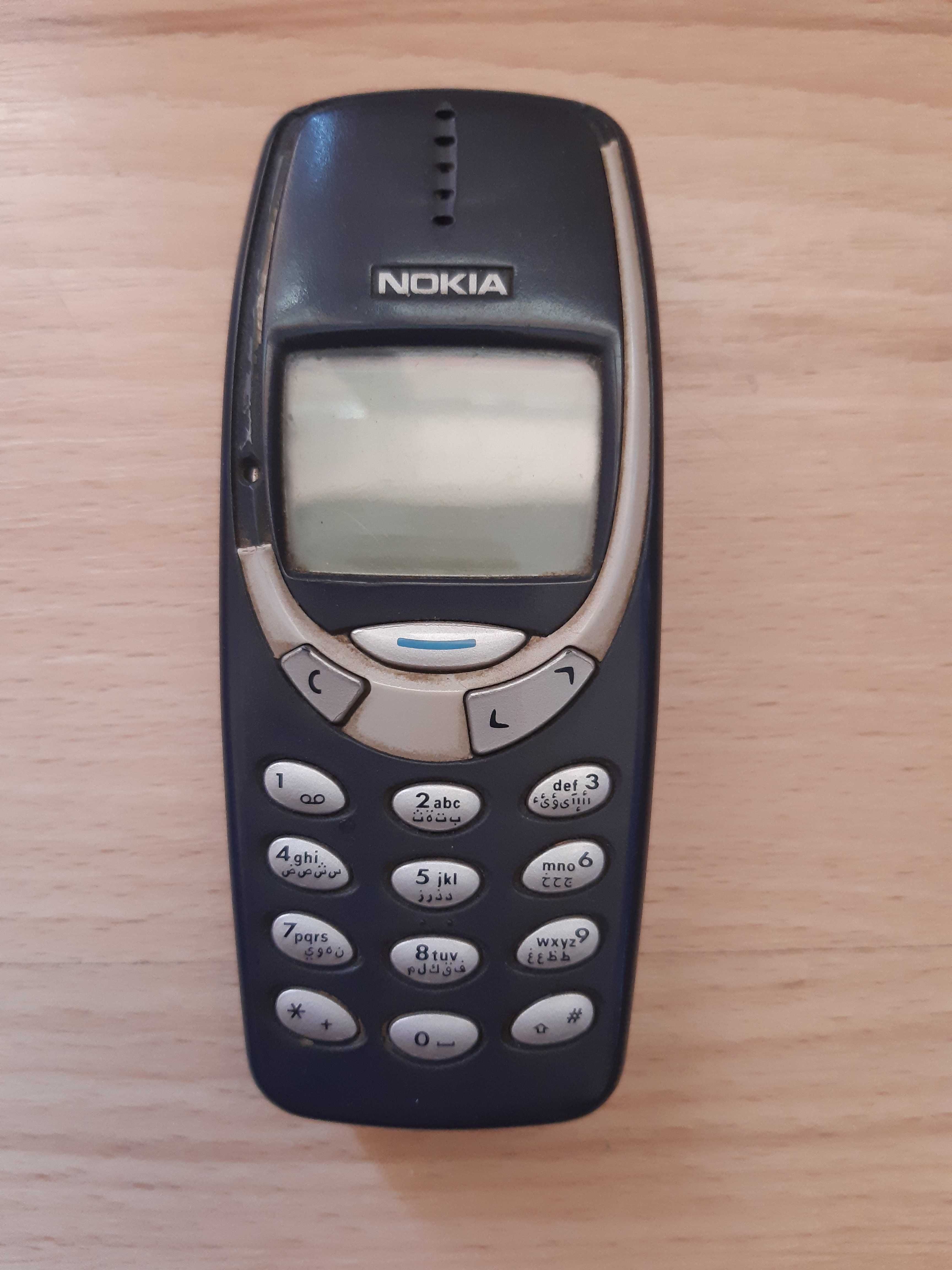 NOKIA 3310 мобилен телефон,за части, без батерия