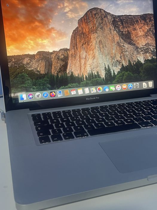 Macbook pro 2011, i7