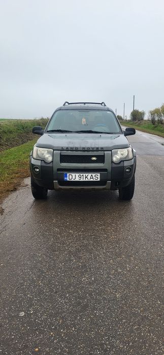 Vand Land Rover motor de bmw 2.0 an fab 2005 volan original pe stanga