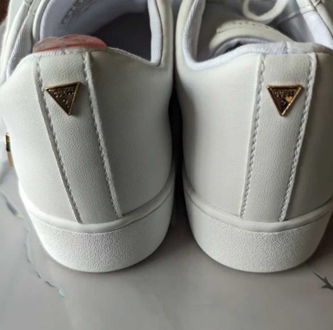 Маратонки Guess Англия
