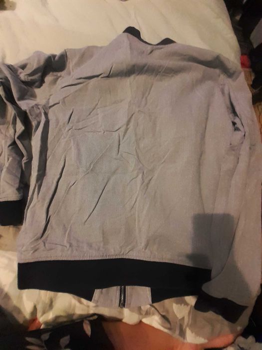 Geaca si tricou mărime L