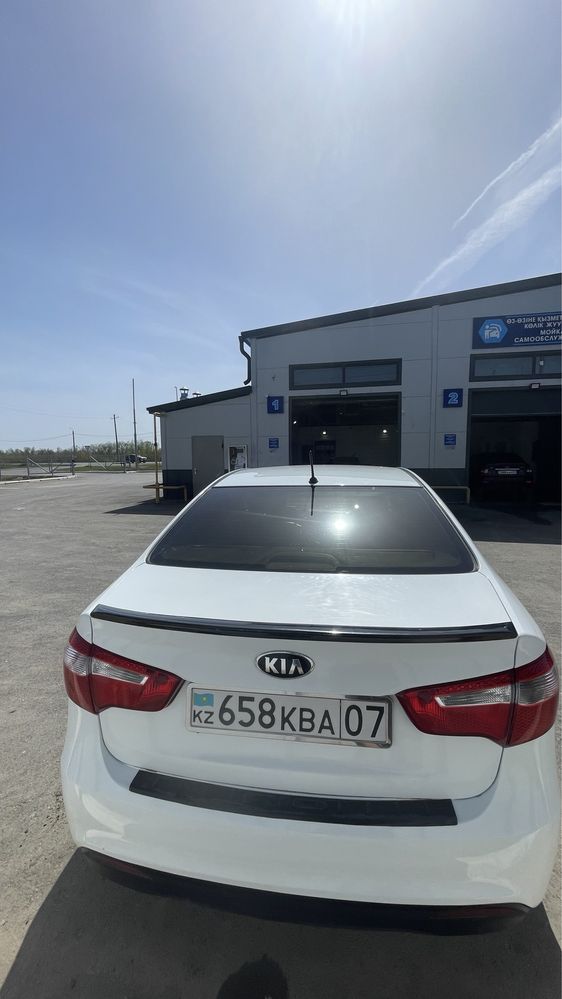 Kia rio. 2014 г/в