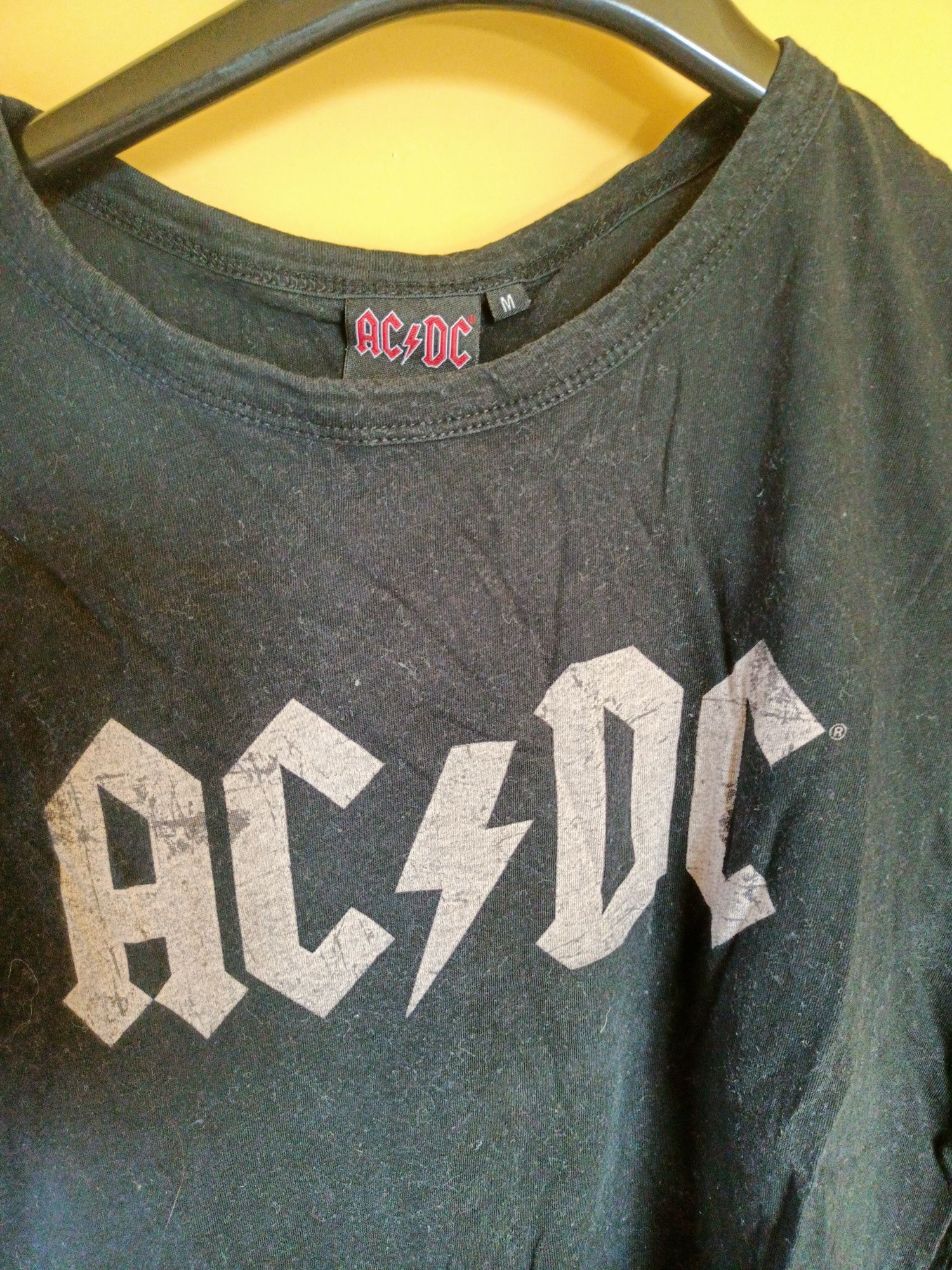 Tricou cu trupa AC DC de dama mărimea M