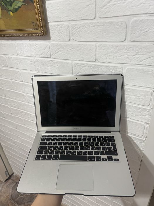 Macbook Air 3,2 2ГБ 1067 MHz DDR3