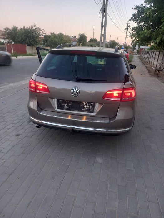 Vând vw pasat b7 motor 1.6 tdi impecabil an 2011