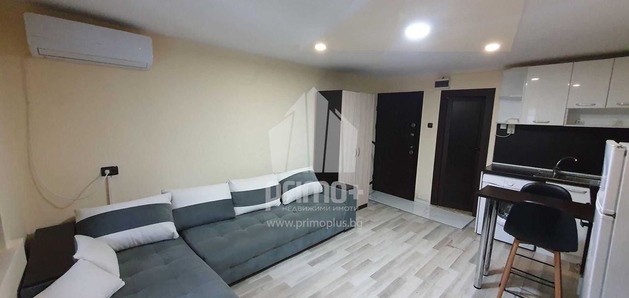 Дава се под наем Едностаен апартамент в Горна Оряховица - 25 кв.м за 153 € - Снимка #3