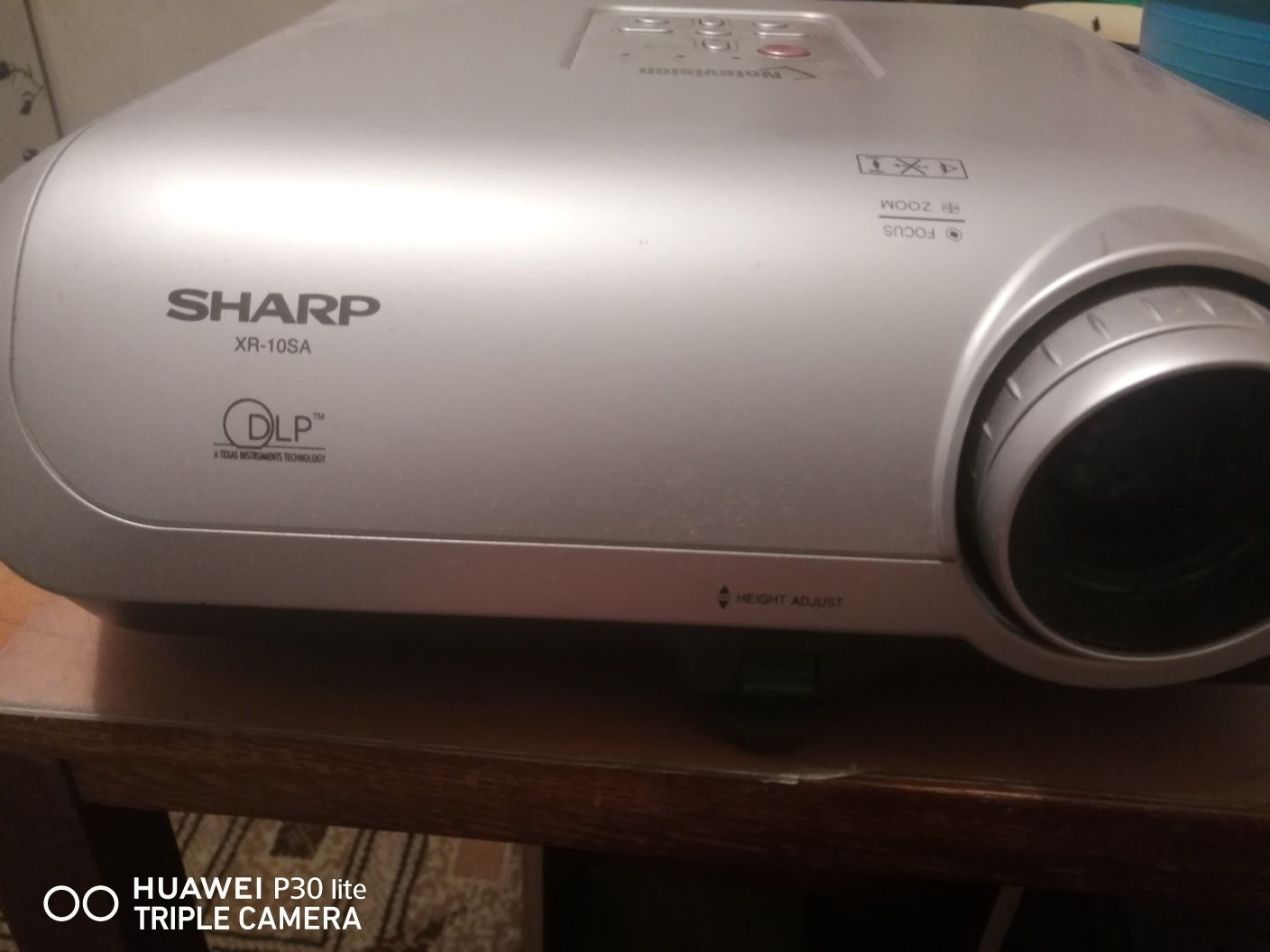 Продам проэктор sharp xr-10sa