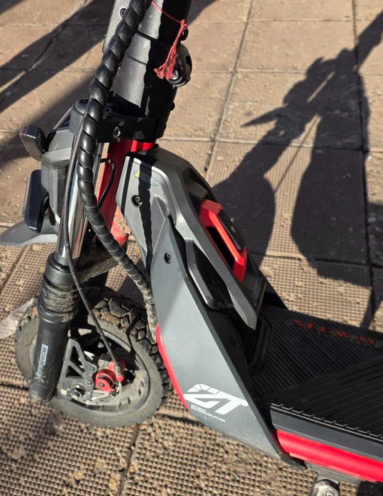 ***УНИКАТ/ГАРАНЦИЯ*** Segaway Kickscooter ZT3 PRO