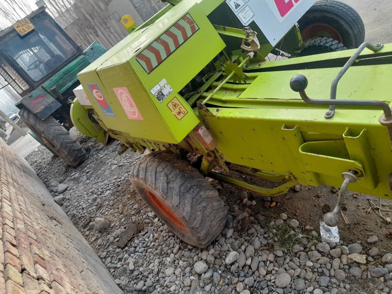 Traktr+prespadbor sotiladi