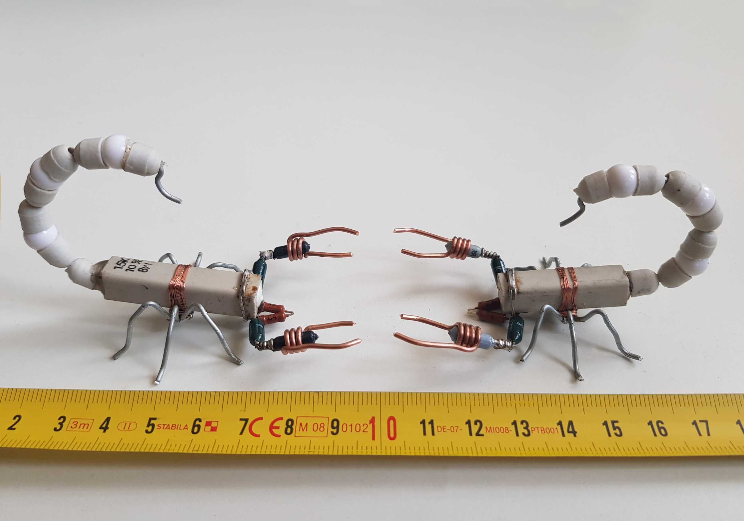 Lot - Scorpion paianjen crab realizate din piese electronice reciclate