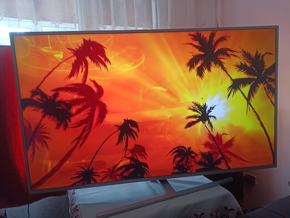 Перфектен 58" Philips 4K UHD