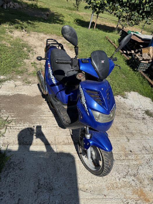 Vand scuter explorer de 49