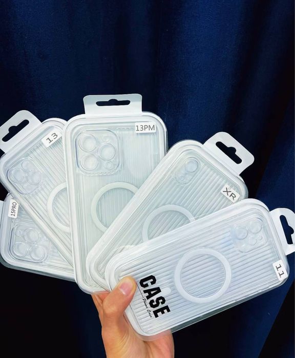 Чехлы на iPhone.