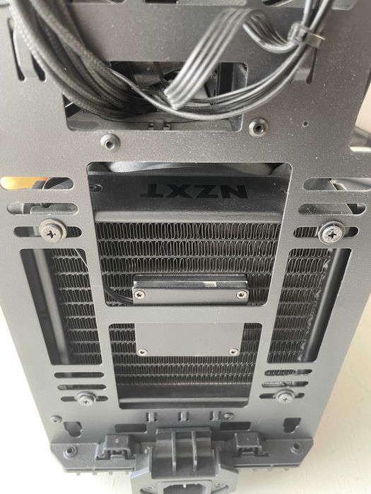 Intel I5 10600K + Z490I AORUS ULTRA + Corsair 32GB RAM + NZXT Kraken