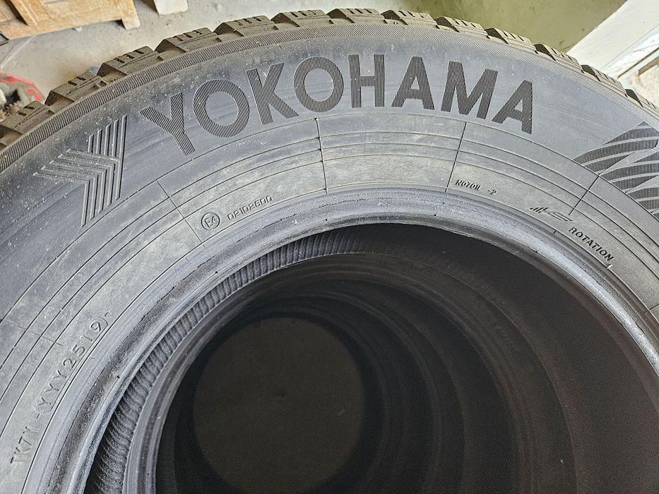 Зимние шины Yokohama r17