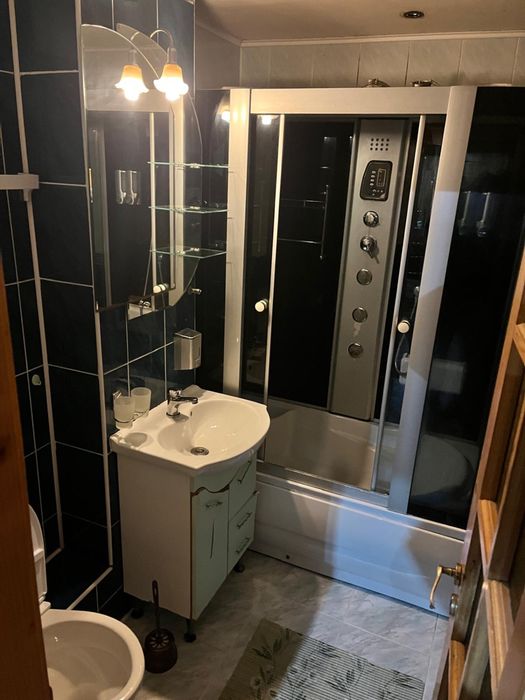 Inchiriez apartament