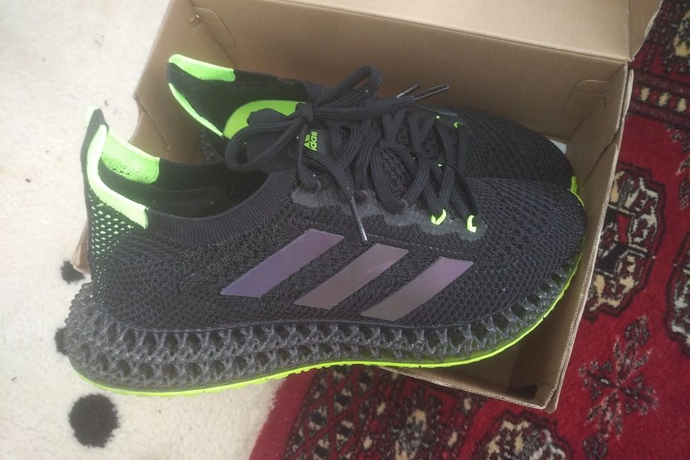 Vand adidași adidas mărimea 42