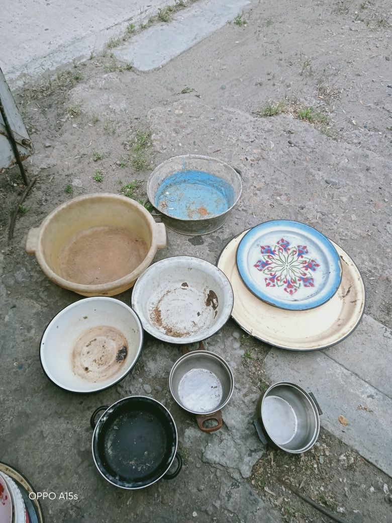 Продам посуду для собак,птицы